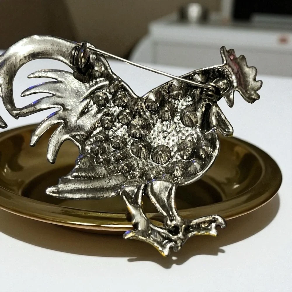 Beautiful Black and Gold Rooster Brooch
